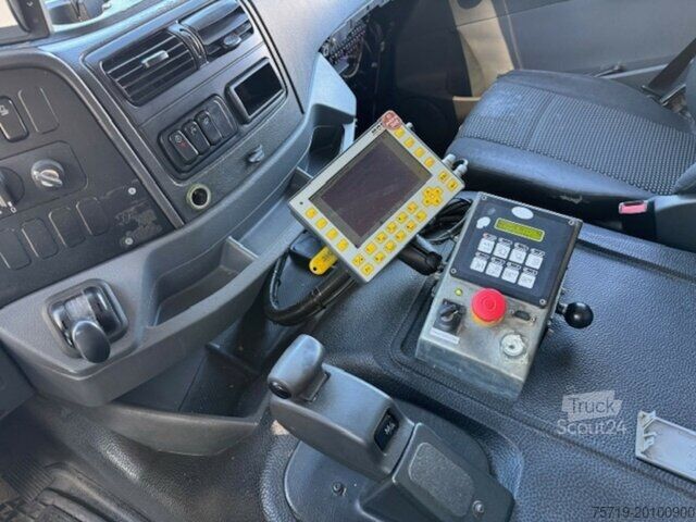 Garbage truck Mercedes-Benz 1824 4x2 Atego Zöller