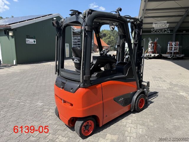 Frontgaffeltruck Linde E 20 PH -02