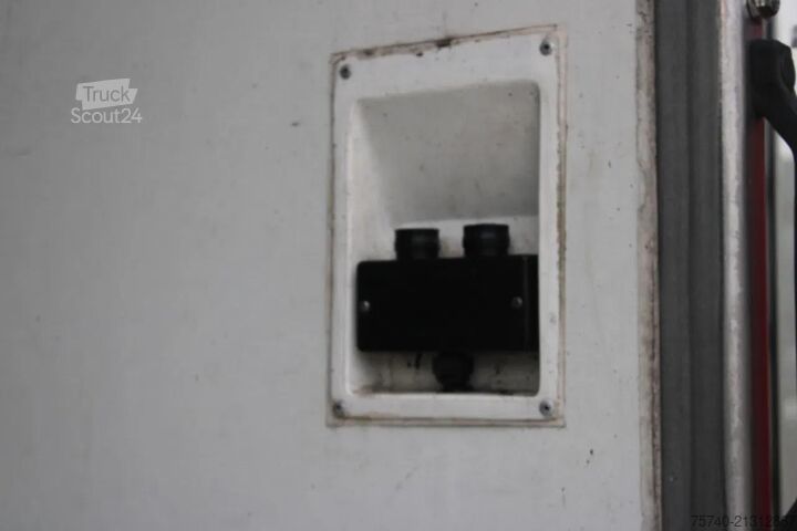 Transport chłodniczy/mrożony Scania R490 + 6X2 + EURO 6 + heating truck/ flowers FU...