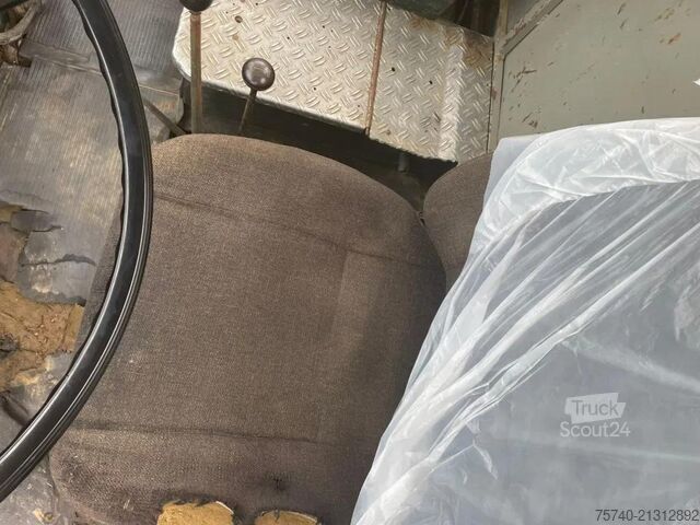 Kipper Mercedes-Benz 813 + Manual + Kipper + 4x4