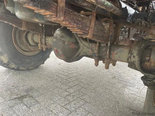 Kipper Mercedes-Benz 813 + Manual + Kipper + 4x4
