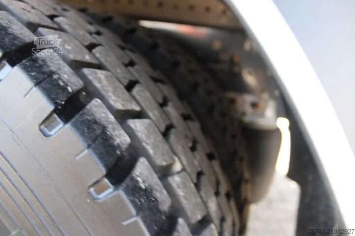 Bavul Iveco EuroCargo 120 .210 + Euro 6 + Dhollandia Lift +...