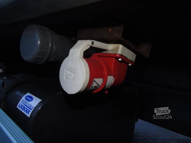 Transport chłodniczy/mrożony Scania P230 LOW KLM +  CARRIER + LOADLIFT +