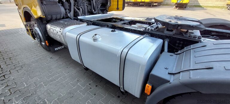 Standarta traktora vienība IVECO S-WAY