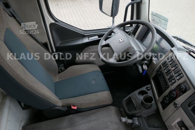 Kuorma-auto umpikorilla VOLVO FL 250 Koffer Rolltor LBW Euro 6