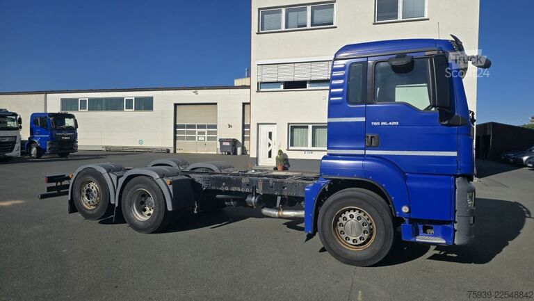 Șasiu de camion MAN TGS 26.420 6x2