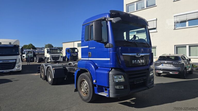 Șasiu de camion MAN TGS 26.420 6x2