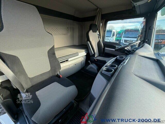 Стандартный седельный тягач MAN TGX 18.470 4x4 H-Drive Kipphydraulik Kühlschrank