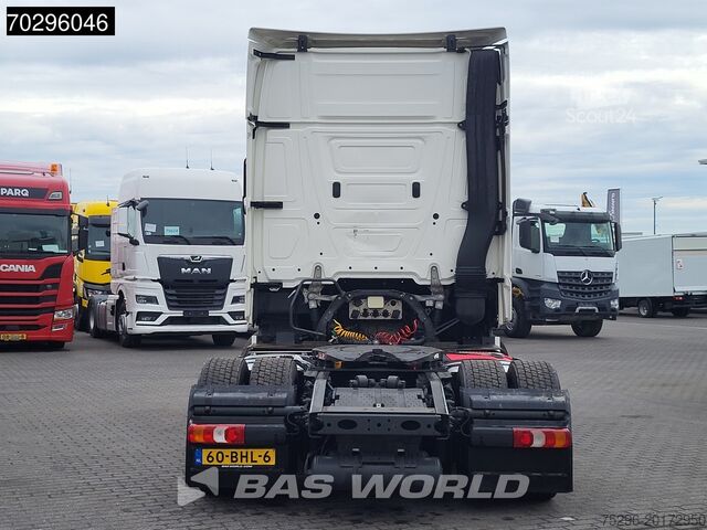 Volume SCM Mercedes Actros 1842 Actros 4X2 GigaSpace NL-Truck Mega ...