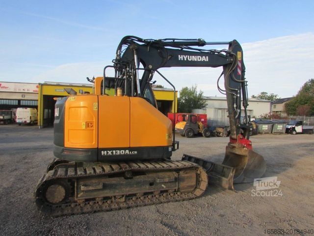Excavadora de cadenas HYUNDAI HX 130 ALCR Kettenbagger 77.500 EUR / AC