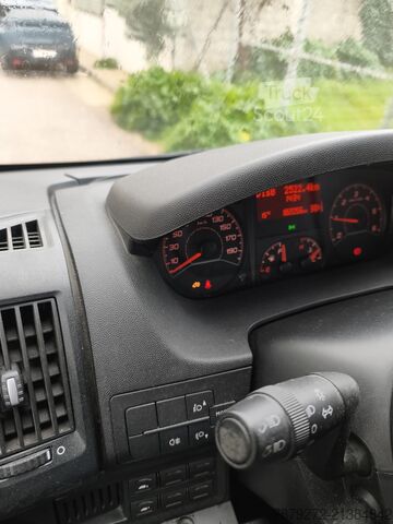 Campervan H3L3 profesjonalnie przebudowany Citroen Jumper 30