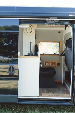 Campervan H3L3 profesjonalnie przebudowany Citroen Jumper 30