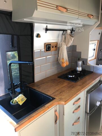 Campervan H3L3 profesjonalnie przebudowany Citroen Jumper 30