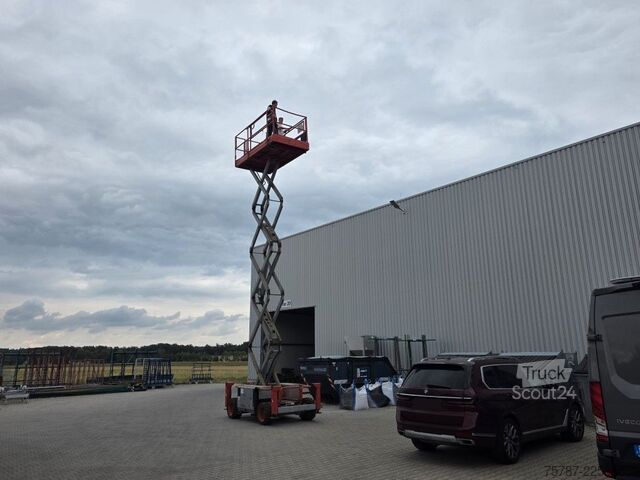 Werkplatform Skyjack SJ6832RT 4x4 Diesel, neuer Motor!!!
