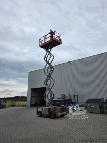 Werkplatform Skyjack SJ6832RT 4x4 Diesel, neuer Motor!!!