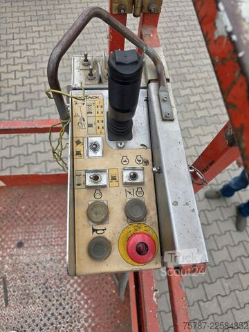 Werkplatform Skyjack SJ6832RT 4x4 Diesel, neuer Motor!!!
