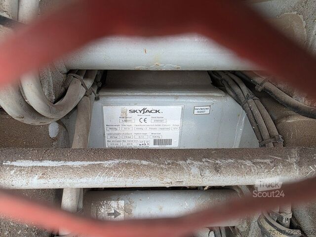 Werkplatform Skyjack SJ6832RT 4x4 Diesel, neuer Motor!!!