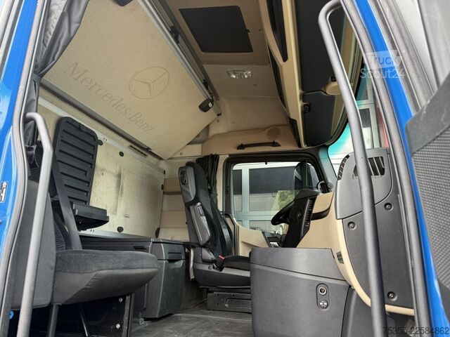 Автомобиль с заменяемым кузовом MERCEDES-BENZ Actros 1840 Klima Retarder ACC 7,6m MEGA Jumbo