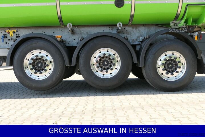 Semi-remorque benne SCHMITZ CARGOBULL Stahlmulde 25m³ el.Verdeck Thermo 2xLift ¤459.-m
