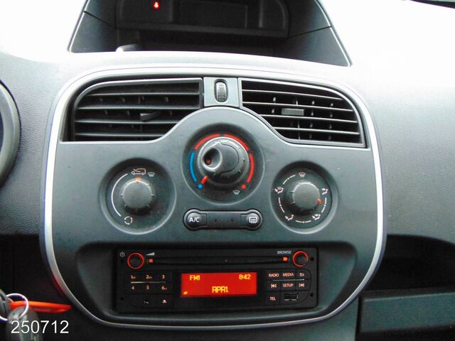 Panelová dodávka RENAULT Kangoo Rapid Maxi 1.5 dCi 115 KLIMA