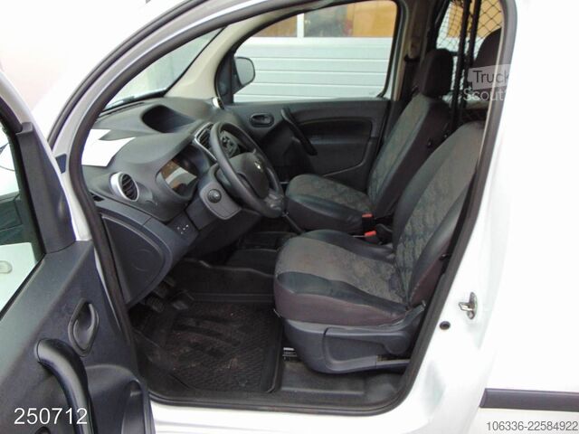 Panelová dodávka RENAULT Kangoo Rapid Maxi 1.5 dCi 115 KLIMA