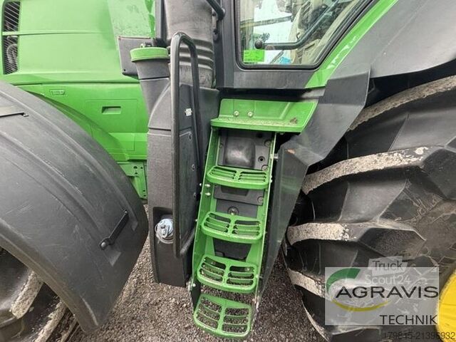 Traktor John Deere 7310 R