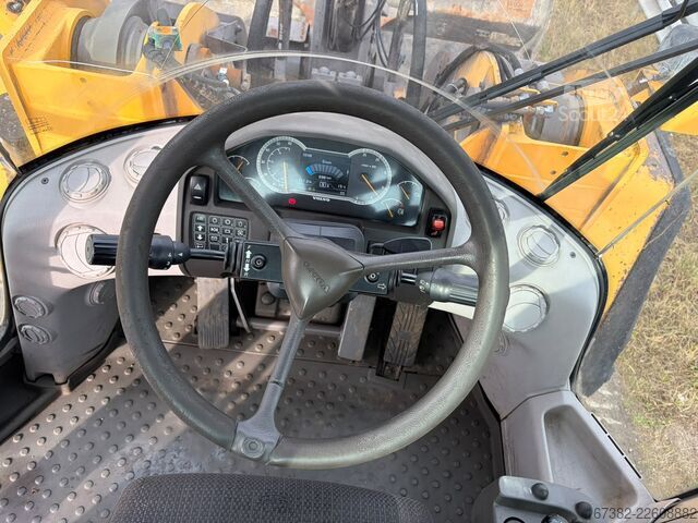 Carregadeira Volvo L150H