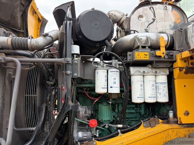 Carregadeira Volvo L150H