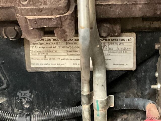 Camión volquete JCB 6 T FT