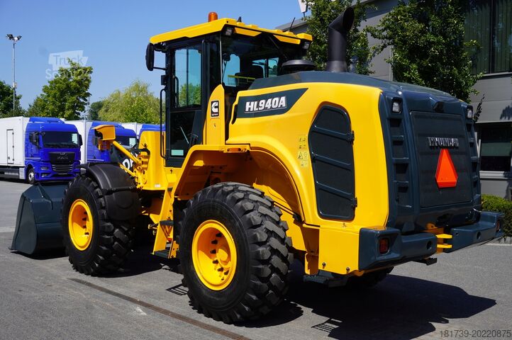 ładowarka kołowa Hyundai HL940A articulated loader / year 2021 /