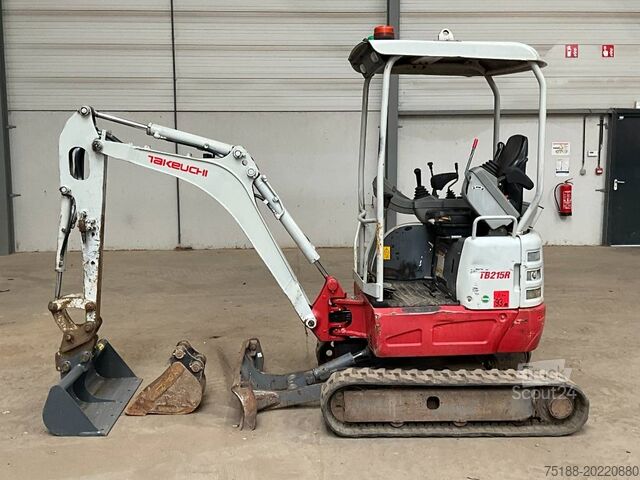 Minikoparka Takeuchi TB 215 R