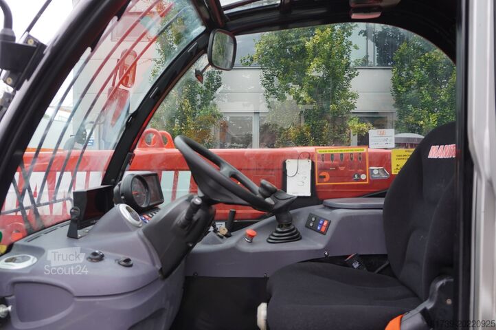 Teleskopisk hanterare Manitou MT 730 H/ 7 m reach/ 3 t / height 190 cm