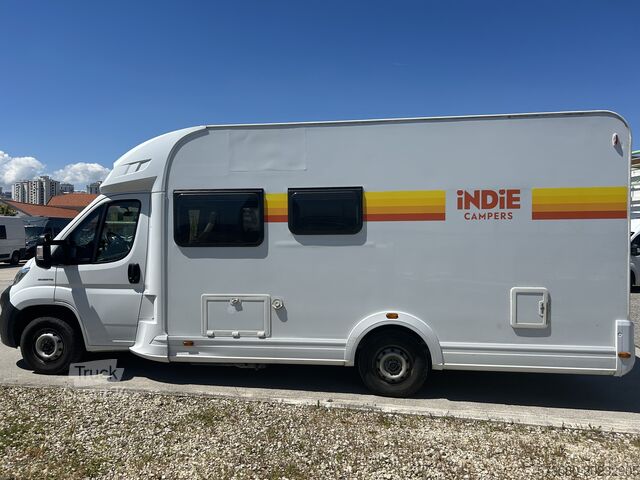 Teilintegriertes Wohnmobil Fiat Ducato Carasuite 650 MF 5 | 5 Schlafplätze | Teilintegriert
