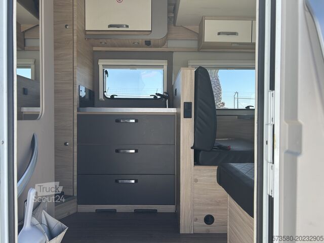 Teilintegriertes Wohnmobil Fiat Ducato Carasuite 650 MF 5 | 5 Schlafplätze | Teilintegriert