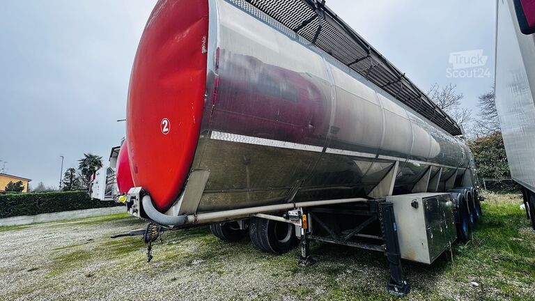 Tankauflieger NUOVA MANARO CISTERNA