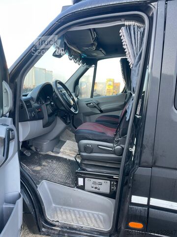 Standardní tahač Mercedes-Benz Sprinter 519 CDI 190 PS Schlafkabine LBW