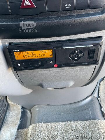 Standardní tahač Mercedes-Benz Sprinter 519 CDI 190 PS Schlafkabine LBW