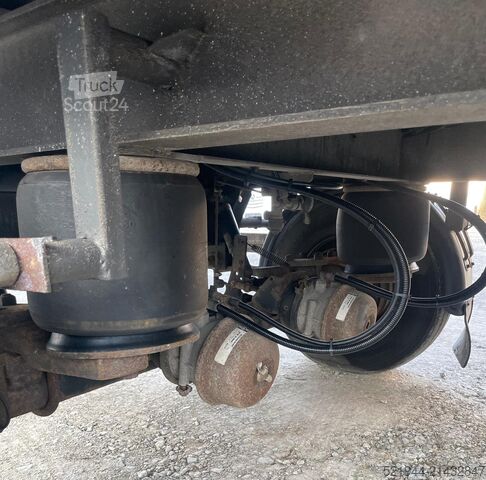 Standardní tahač Mercedes-Benz Sprinter 519 CDI 190 PS Schlafkabine LBW