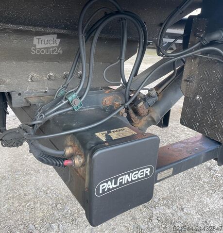 Standardní tahač Mercedes-Benz Sprinter 519 CDI 190 PS Schlafkabine LBW