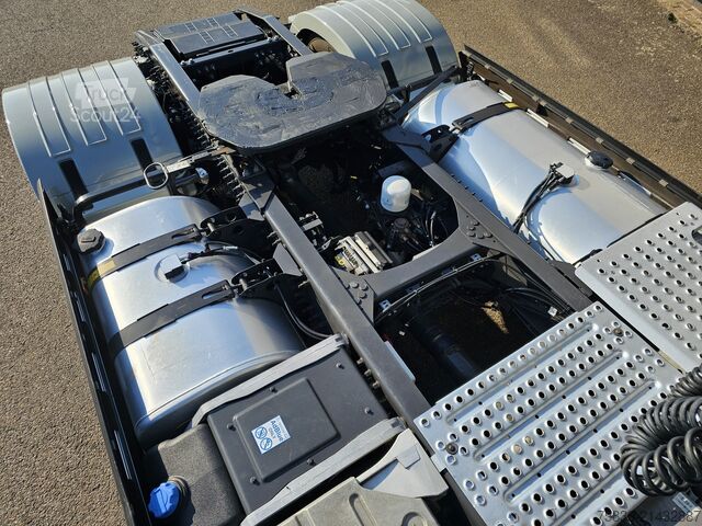 Standard-SZM Volvo FH 16.750 4x2 / RETARDER / I PARK-COOL / FULL AIR