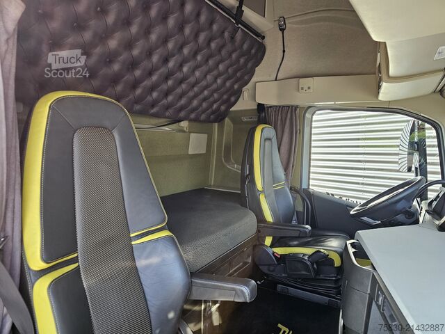 Standard-SZM Volvo FH 16.750 4x2 / RETARDER / I PARK-COOL / FULL AIR