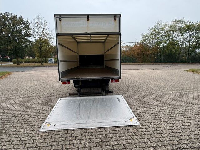 Camion caisson FUSO Canter 7C15 Koffer mit Ladebordwand