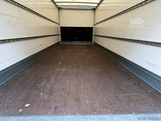 Camion caisson FUSO Canter 7C15 Koffer mit Ladebordwand