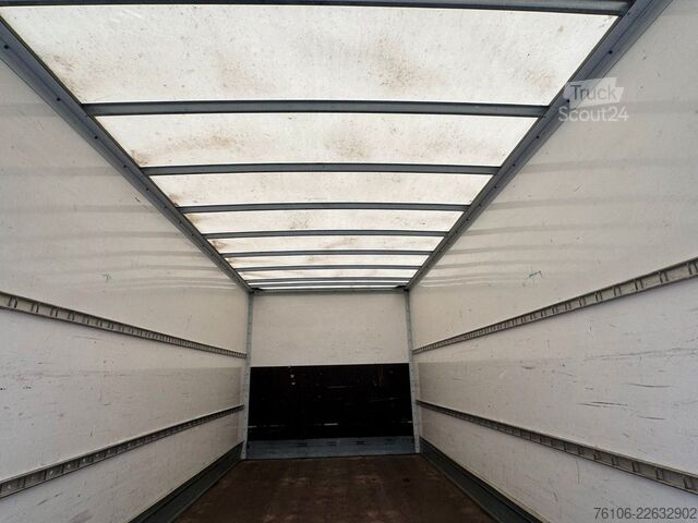 Camion caisson FUSO Canter 7C15 Koffer mit Ladebordwand