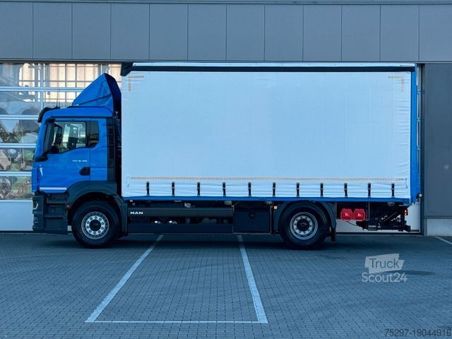 Camion cu platformă și prelată MAN TGS 18.360 BL  Pritsche/Plane mit Ladeebordwand