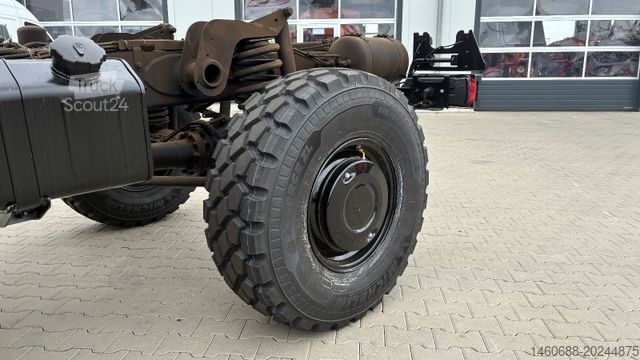 Camion à usage spécial MERCEDES-BENZ Unimog U4023 Wüstensand