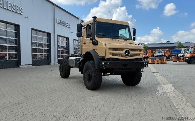 Camion per usi speciali UNIMOG Unimog U4023 Wüstensand