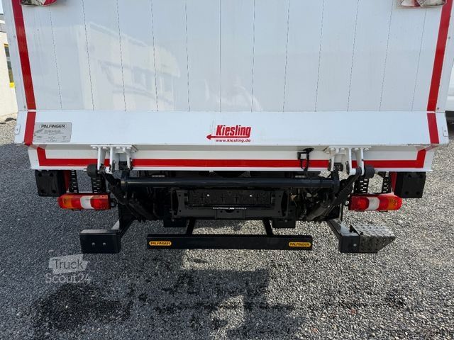 Furgoneta frigorífica MERCEDES-BENZ 823 Atego / Kühlkoffer / LBW / 6,70 m / Carrier