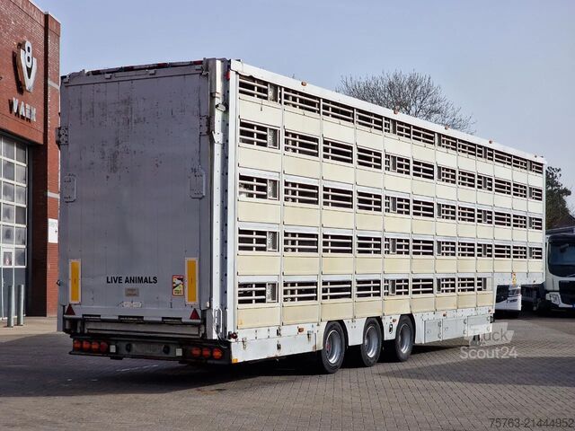 Veetransport Pezzaioli Livestock 5 deck - Water & Ventilation - Loafli...