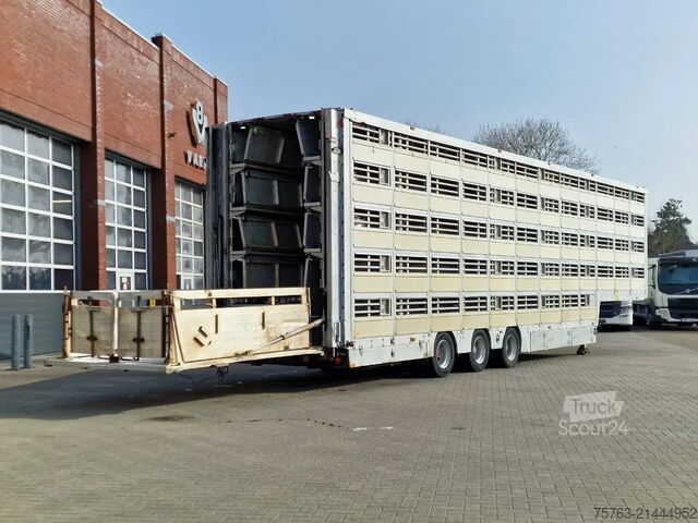 Veetransport Pezzaioli Livestock 5 deck - Water & Ventilation - Loafli...